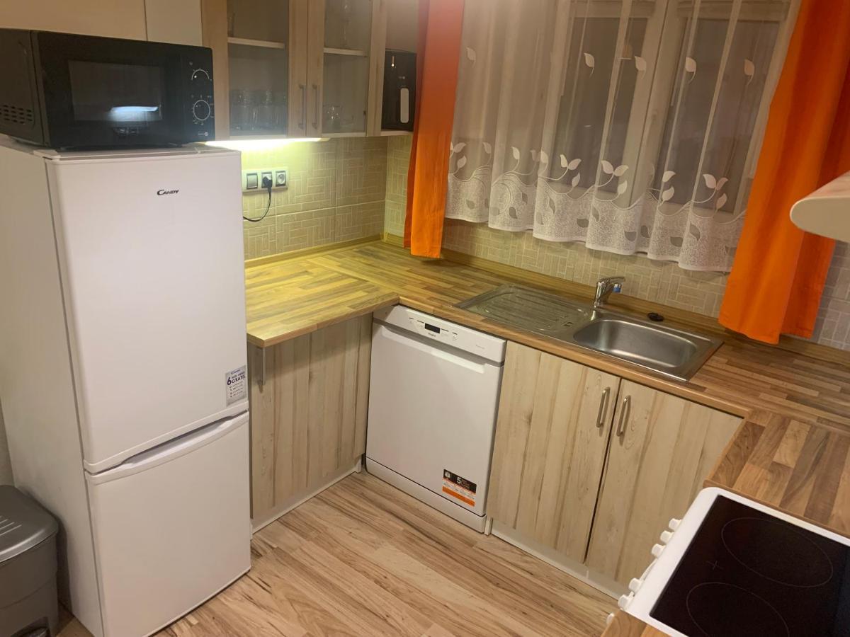 Apartman Slunecnice S Terasou Ceske Budejovice Bagian luar foto