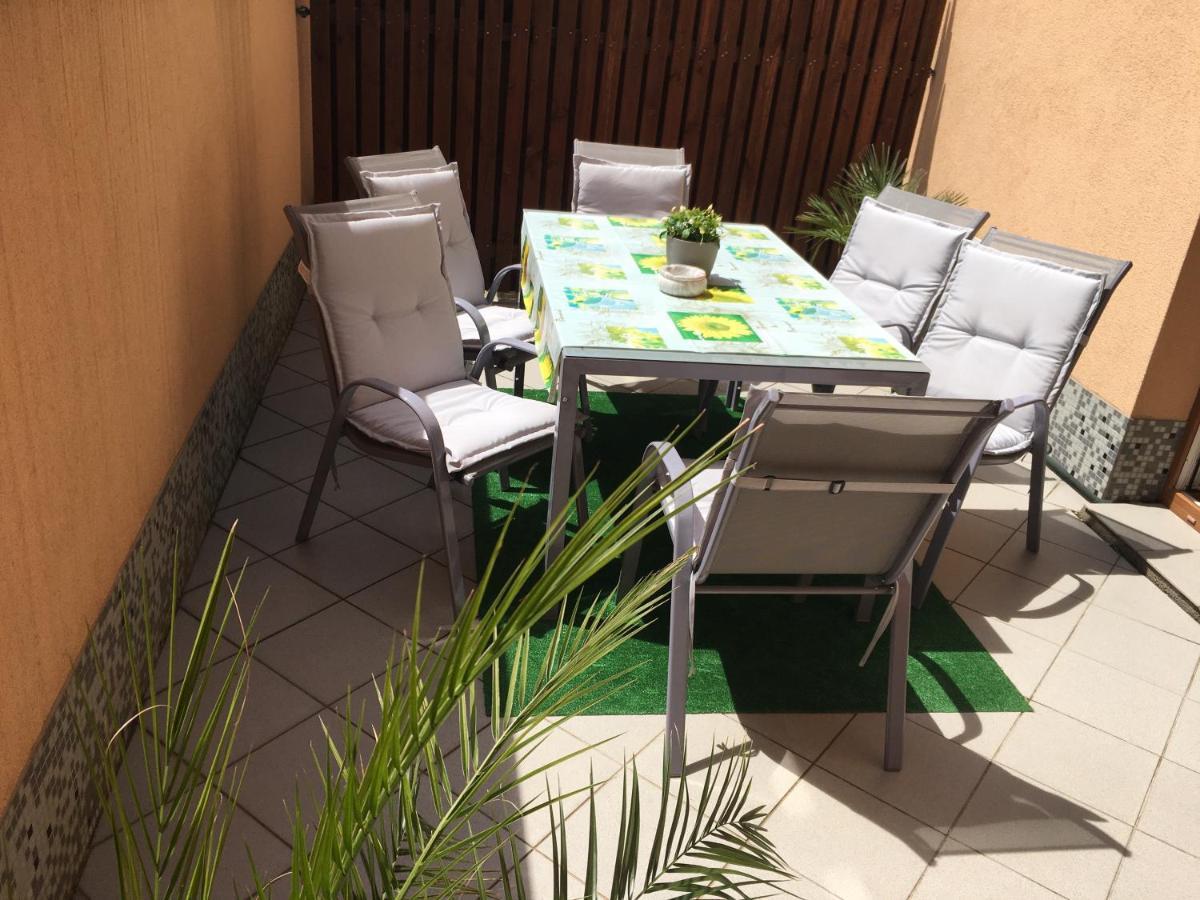 Apartman Slunecnice S Terasou Ceske Budejovice Bagian luar foto